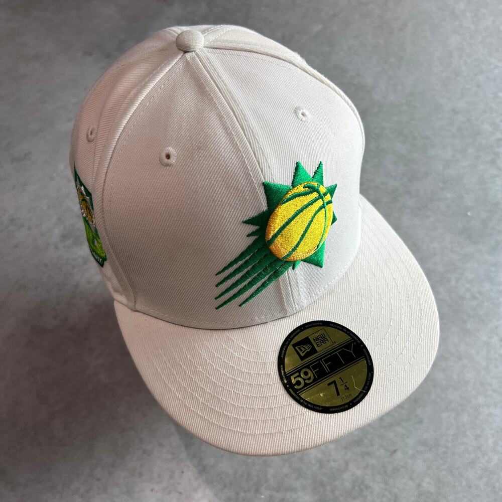 New Era Men's White Phoenix Suns 59FIFTY Fitted Hat Size 7 1/4" 30th Anniv Patch